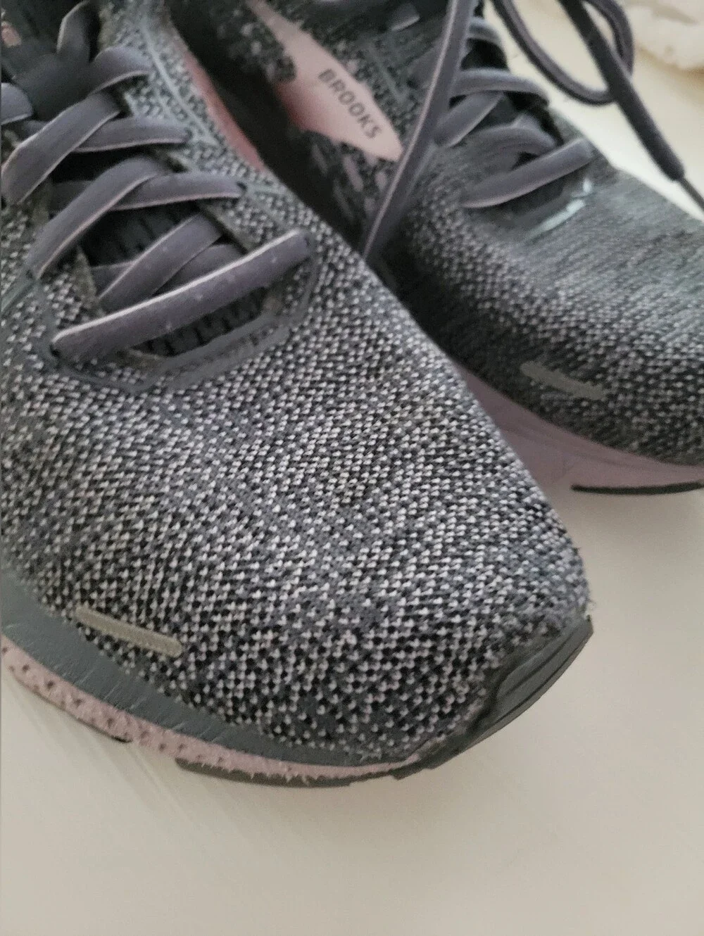 BROOKS Adrenaline 21 Women's 10.5B Grey/Purple